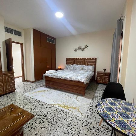 Jem Living Stylish Private Rooms Abu Dhabi Exterior photo