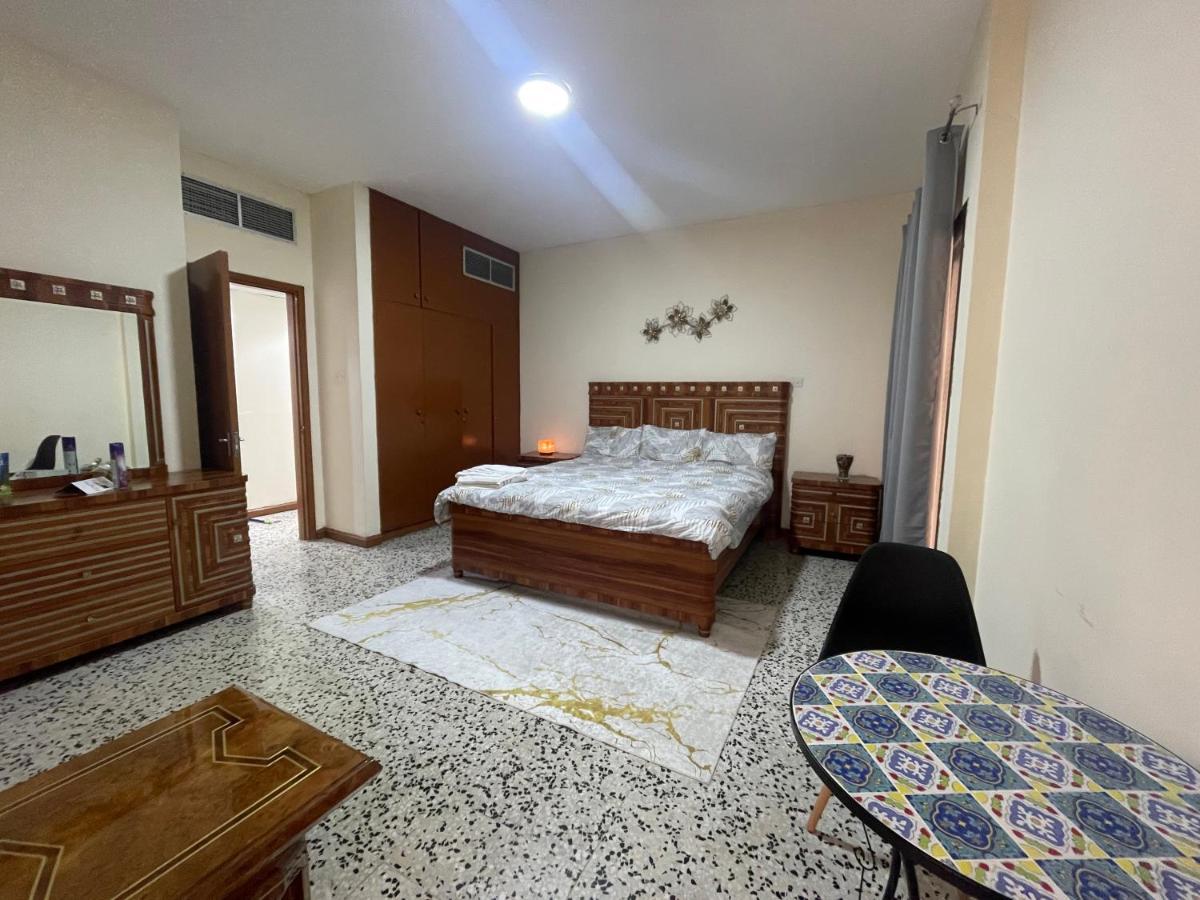 Jem Living Stylish Private Rooms Abu Dhabi Exterior photo
